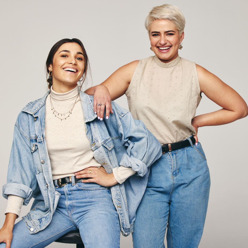 Jak rozjaśnić jeansy? 3 domowe sposoby DIY na rozjaśnianie jeansów